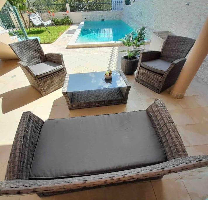 Paradise House - Apartment In Villa With Private Pool And Private Garden Aldeia do Mato  Exteriör bild